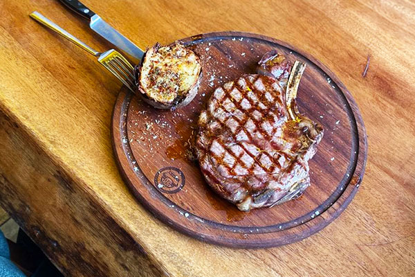 Cezzar Clup Steak